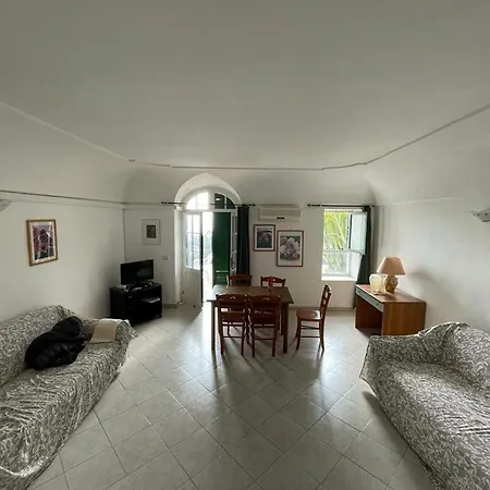 Capri Residence Apartamento *